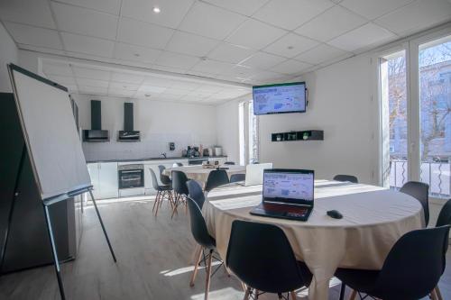 Le Work&Play - Logement spécial séminaires, vacances, repas.