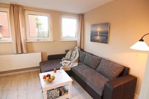Lee im Haus Becher