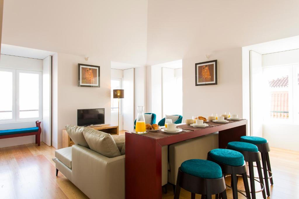 Appartement Leisure Luxury Downtown Duplex Lisbon by ALTIDO 6 Rua do Crucifixo 1100-183 Lisbonne