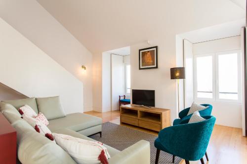 Leisure Luxury Downtown Duplex Lisbon by ALTIDO