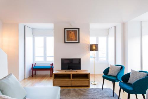 Leisure Luxury Downtown Duplex Lisbon by ALTIDO
