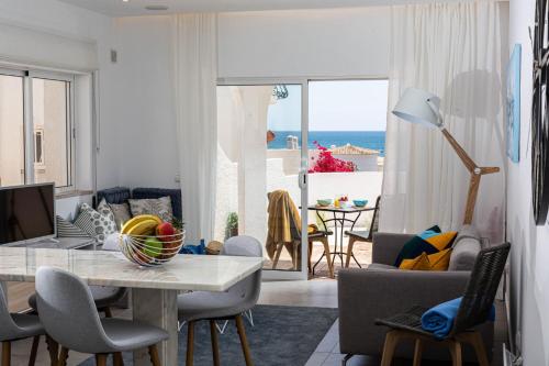 Lemon Tree Apartment