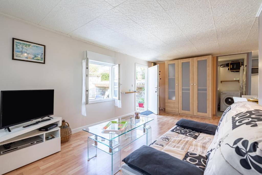 Lemon Tree Apartment