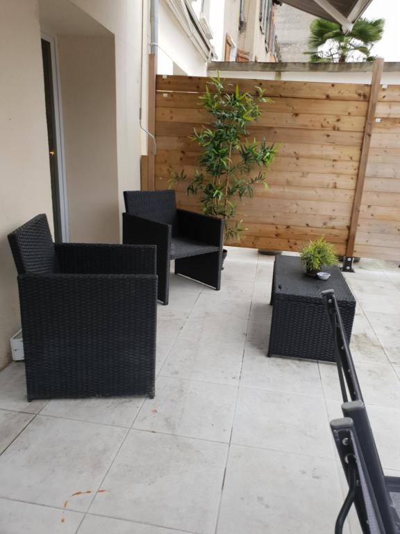 Appartements Appartement Lena Cosy avec terrasse calme 60 Rue Marius Sidobre, 94110 Arcueil