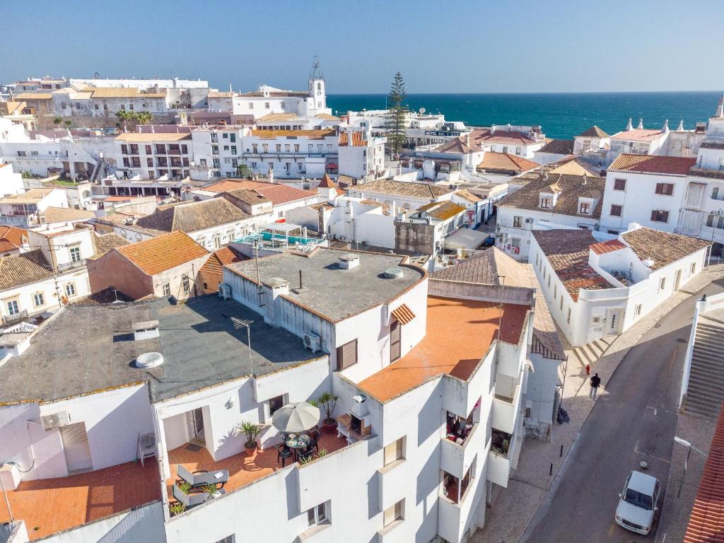 Lena`s Beach House by HelloVacations Rua da Igreja Nova, n.º 11, 3.º Direito, 8200-137, 8200-137 Albufeira