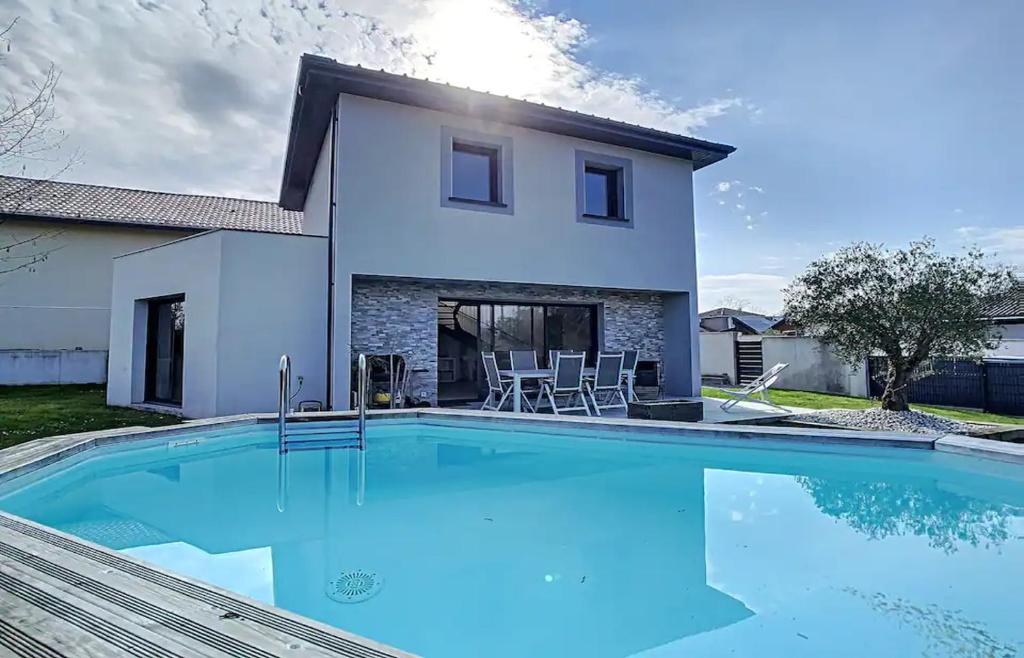 Les 2 Lys - Fairytale Factory 91220 Brétigny-sur-Orge