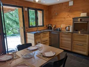 Appartement LES ACACIAS CHEMIN RURAL DE MOYE A SURGET, 891 74150 Moye Rhône-Alpes