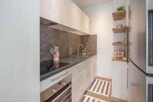 Les Aiguilles- Town centre luxury 2 bedroom apartment