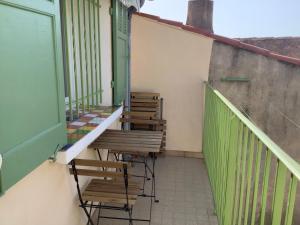 LES AMOUREUX DU VIEUX LAVOIR T3 Hyères Médiéval