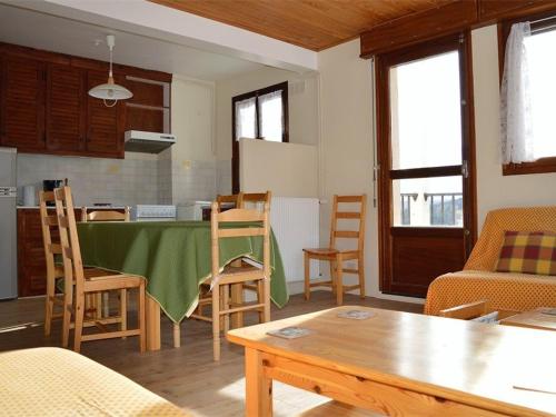 Appartement Les Angles, 4 pièces, 8 personnes - FR-1-593-21 Les Angles france