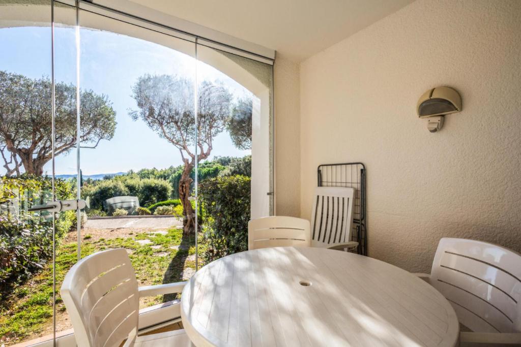 Les Appartements aux Restanques du Golfe de St Tropez - maeva Home - Appartem 58 1113 route de Bardasse, 83310 Grimaud