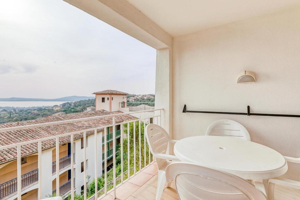 Les Appartements aux Restanques du Golfe de St Tropez - maeva Home - Appartem 89 1113 route de Bardasse, 83310 Grimaud