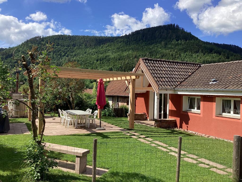 Les Ardoisieres appt 4**** 10 pers avec piscine 65170 Saint-Lary-Soulan