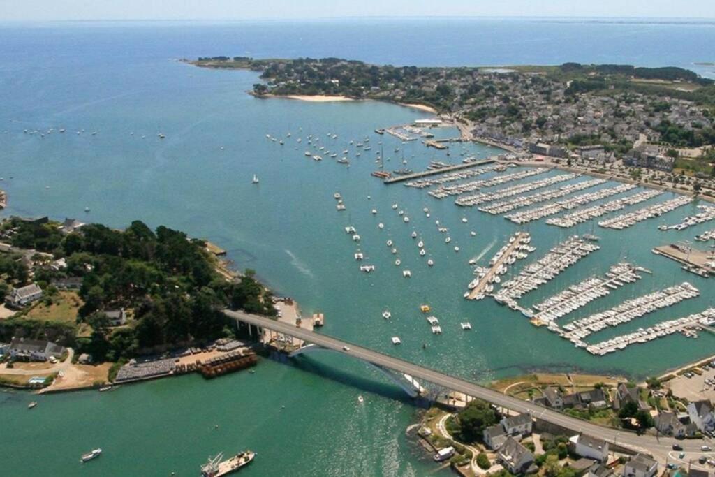 Appartement Les Balcons de La Trinité - Vue sur mer et le port 2ème étage droite, 4 Rue des Résistants 56470 La Trinité-sur-Mer