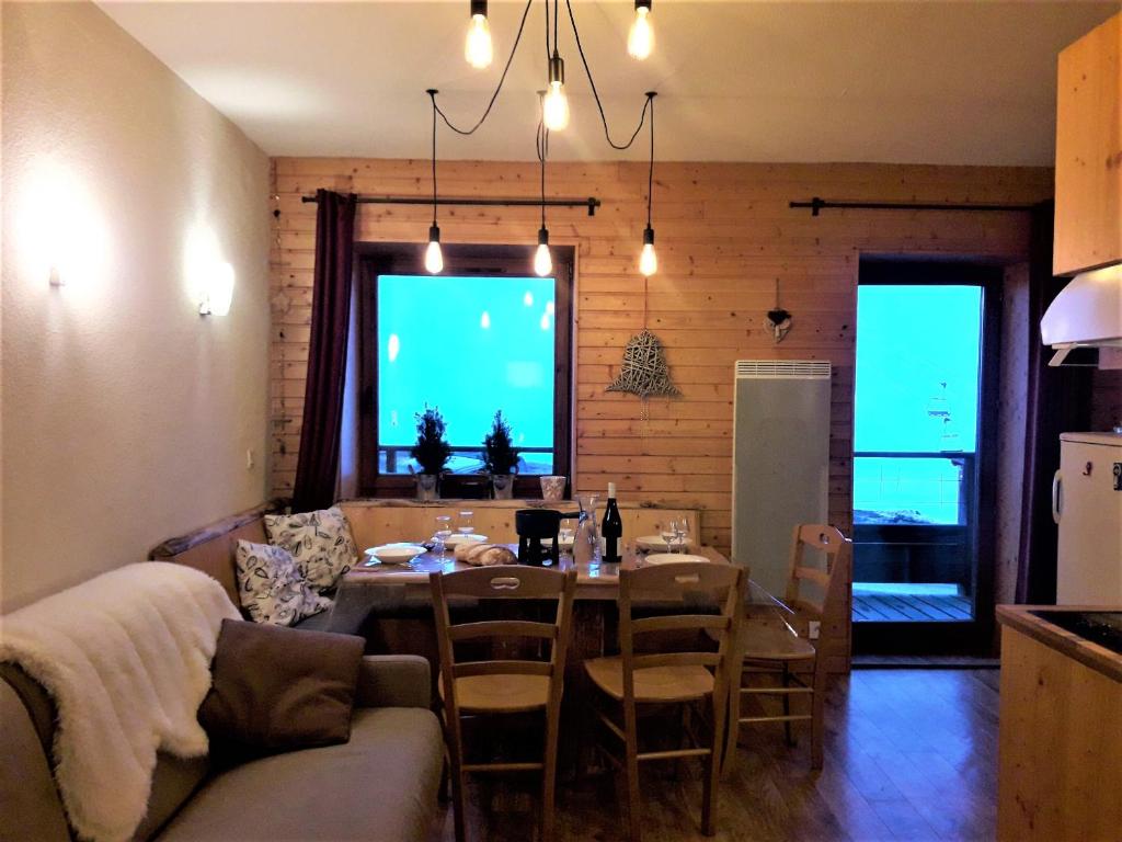 Appartement Les Balcons du Recoins - 2 pièces 4 personnes au pied des pistes 49 Rue des Gentianes 38410 Chamrousse