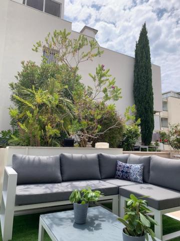 Les Baux 1 83110 Sanary-sur-Mer