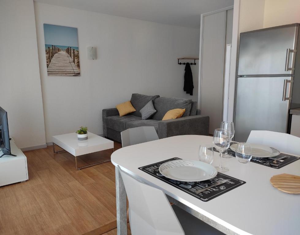 Appartement LES BEAUX ARTS Appartement 10 12 Rue Berlioz 17000 La Rochelle