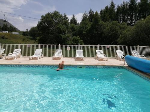 Les Bergers Alpe d'Huez Pied des pistes et piscine