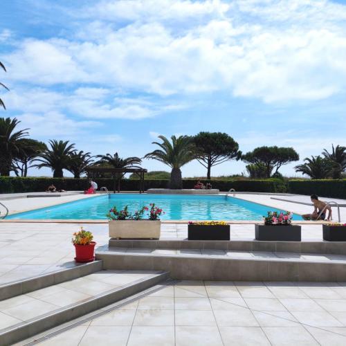LES CAPITELLES - Accès direct à la plage depuis le jardin