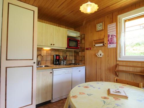 Appartement Les Carroz d'Arâches, 2 pièces, 4 personnes - FR-1-572-160 Arâches-la-Frasse france