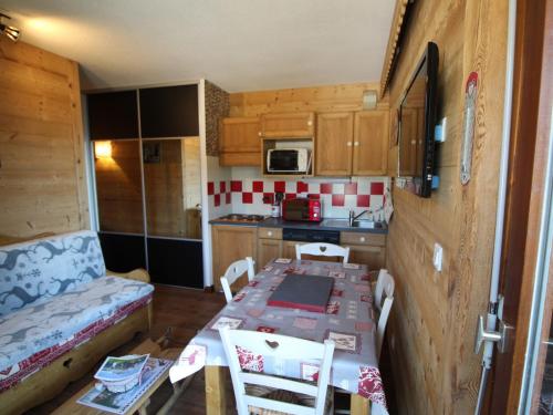 Appartement Les Carroz d'Arâches, 2 pièces, 4 personnes - FR-1-572-87 Arâches-la-Frasse france