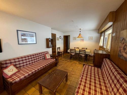 Appartement Les Carroz d'Arâches, 2 pièces, 5 personnes - FR-1-572-145 Arâches-la-Frasse france