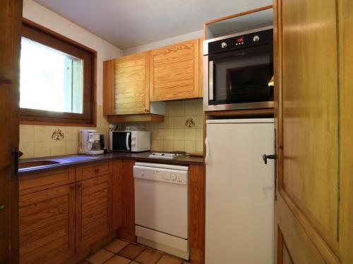 Appartement Les Carroz d'Arâches, 2 pièces, 5 personnes - FR-1-572-94 Arâches-la-Frasse france