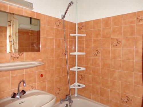 Appartement Appartement Les Carroz d'Arâches, 3 pièces, 4 personnes - FR-1-572-75 120/160 Route des cyclamens Arâches-la-Frasse