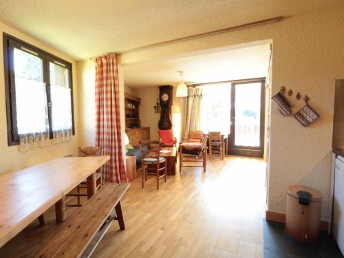 Appartement Appartement Les Carroz d'Arâches, 3 pièces, 8 personnes - FR-1-572-110 Route du Mont favy Les Carroz d\'Arâches