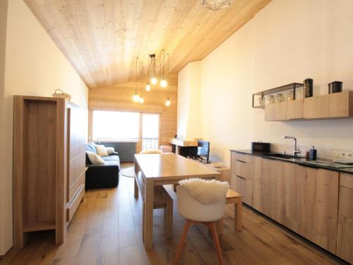 Appartement Les Carroz d'Arâches, 3 pièces, 8 personnes - FR-1-572-168 Les Carroz d\'Arâches france