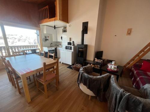 Appartement Appartement Les Carroz d'Arâches, 4 pièces, 6 personnes - FR-1-572-271 Impasse des mazots Arâches-la-Frasse