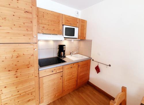 Appartement Les Chalets Des Rennes - VARS - T2 4 personnes - CDRD32 Fontbonne 05560 Vars Provence-Alpes-Côte d\'Azur