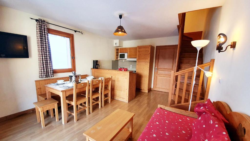 Appartement Les Chalets Des Rennes - VARS - T3 DUPLEX 6 personnes - CDRG32 ROUTE DU COL - QUARTIER FONTBONNE 05560 Vars