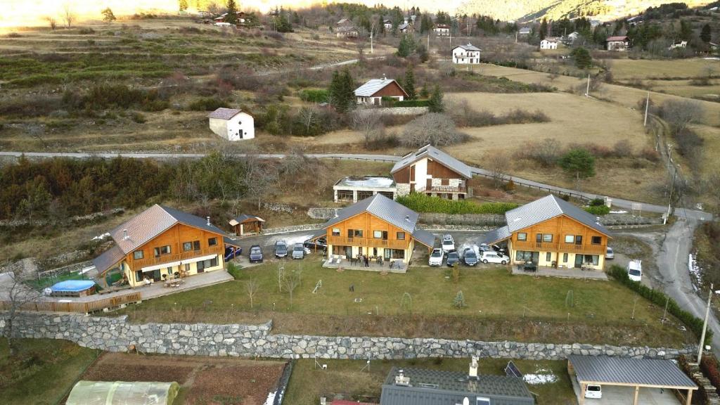 Les Chalets Fleurs de France - KOTA Quartier Saint Joseph, 06420 Saint-Dalmas