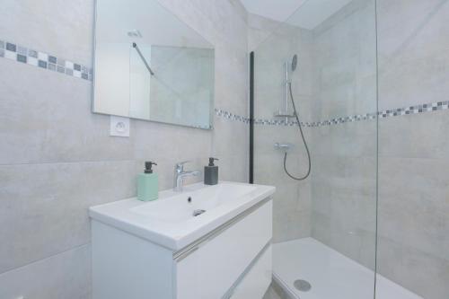 Les Champs, T2 hypercentre chic et cosy Wifi par SOVALFI