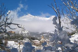 Appartement Les Cimes, mon studio à la montagne-Super Sauze. residence les cimes le sauze 1700 Enchastrayes 04400 Enchastrayes Provence-Alpes-Côte d\'Azur