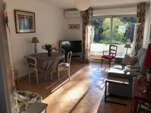 Appartement Les Collines d'Estanove, charming, bright, calm appartment Bat C1- entrée B - 3ème étage n° 32 33 Rue Abel Gance 34070 Montpellier Languedoc-Roussillon