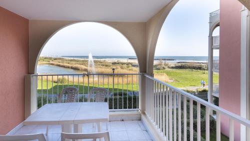 Les Colonnes de Circe- 69B- Appart vue mer- 4 pers