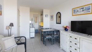 Les Colonnes de Circe- 69B- Appart vue mer- 4 pers
