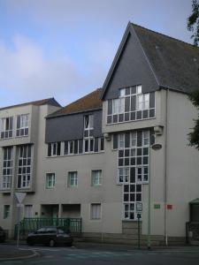 Les Comptoirs