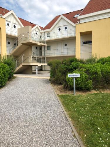 Les Dunes Du Golf First Line Sea View App Block B 1-3