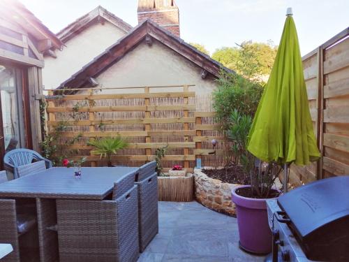 LES FARIOS AVEC TERRASSE
