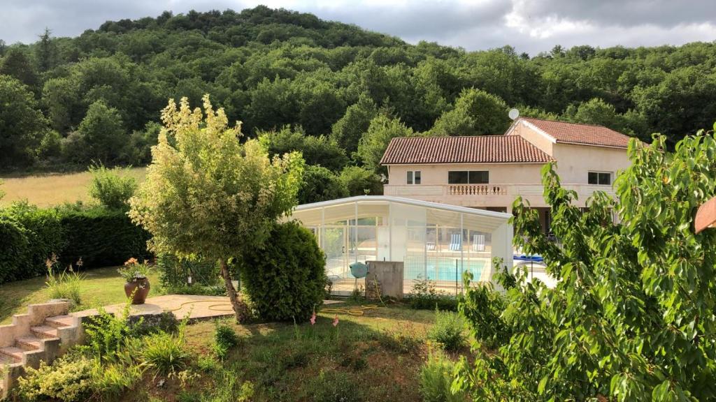 Appartement Les Figuiers de Louna - PIERRE ENSOLEILLÉE - 110 m2 et une véranda Impasse de la courpe Les Masseries 46330 Saint-Géry