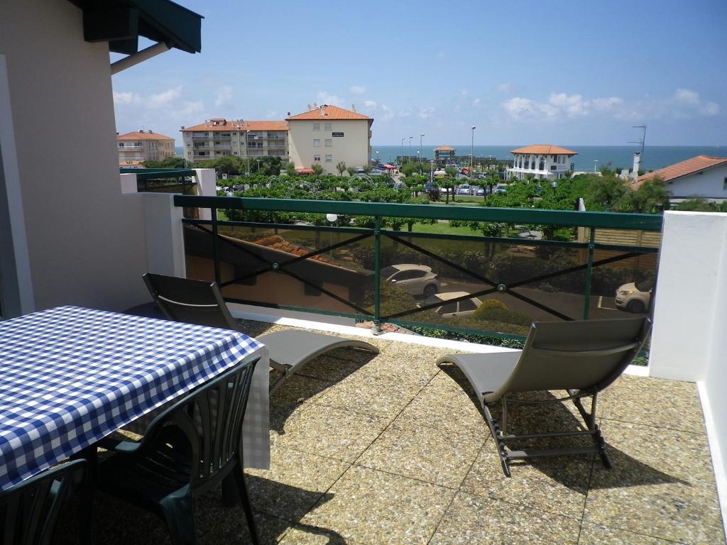 Les Flots Appartement 9,terrasse de  la chambre d’Amour 1 Avenue des Dauphins, 64600 Anglet