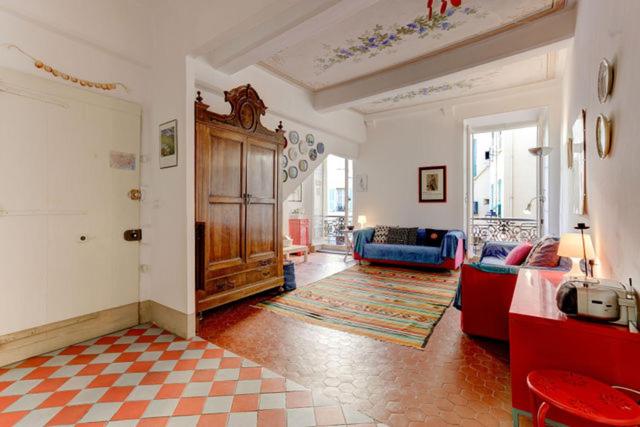 Appartement Les Fresques 19 Place du Cap 06500 Menton