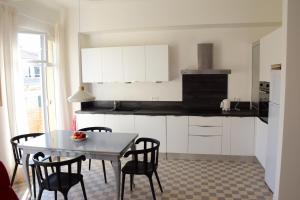 Les Gérardines, 3-room with Airco and balcony