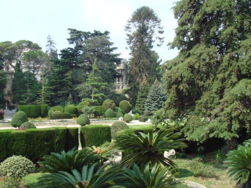 LES GRANDS CEDRES C1 7 Avenue de Fabron