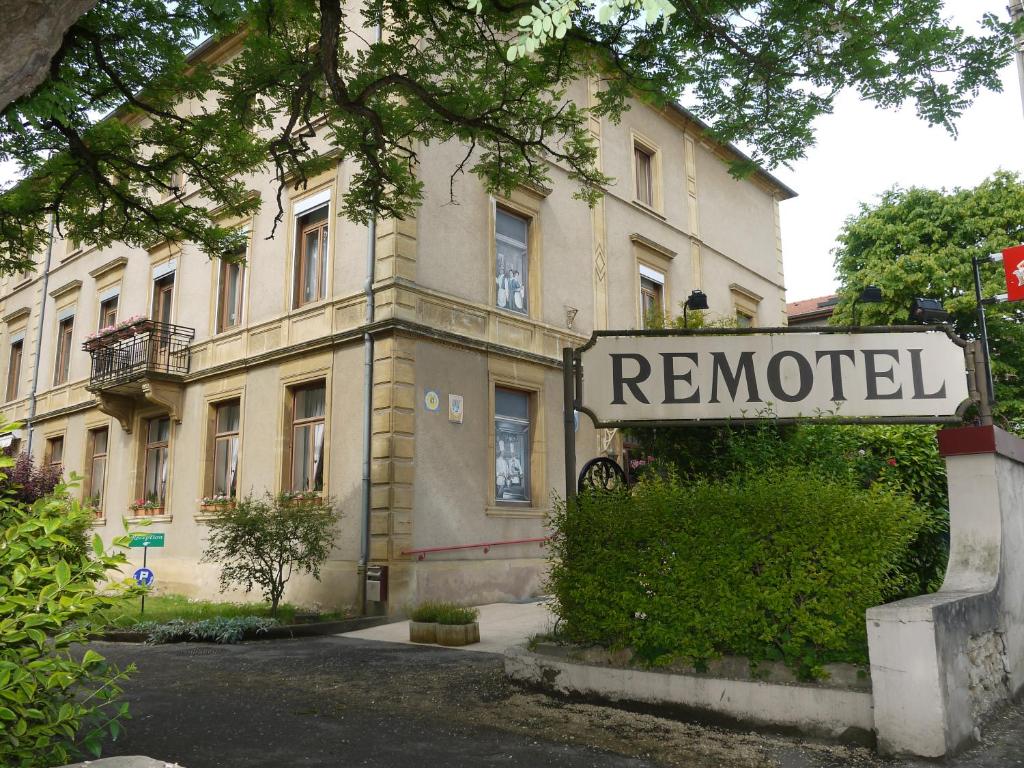 LES GRANDS CEDRES C1 7 Avenue de Fabron