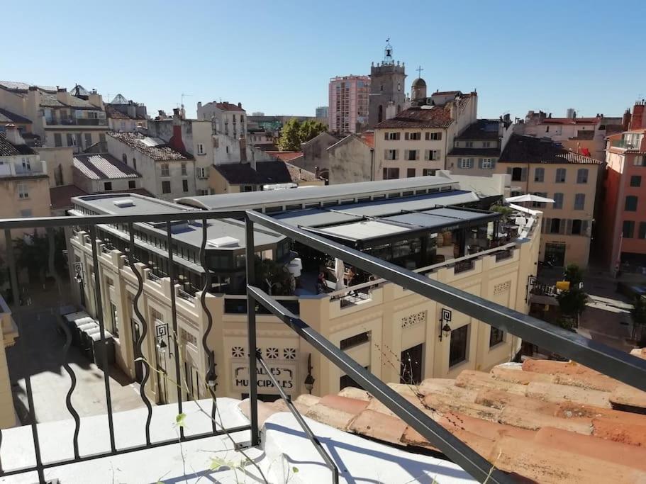 Appartement Les Halles 5ème étage 14 Rue Baudin 83000 Toulon