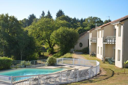 Les Hauts De Blond